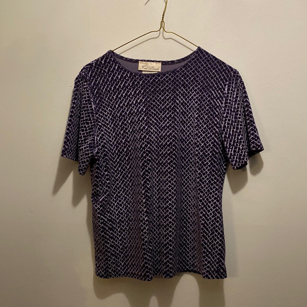 NWT Fred Davis Velour Short Sleeve top